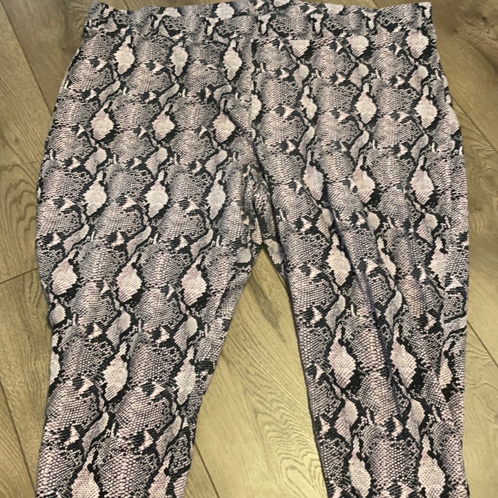 snakeskin leggings